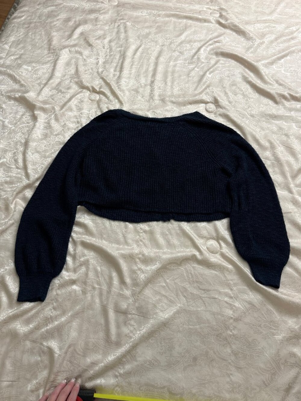 Jun & Ivy Navy Cropped Chunky Knit Cardigan – Size L